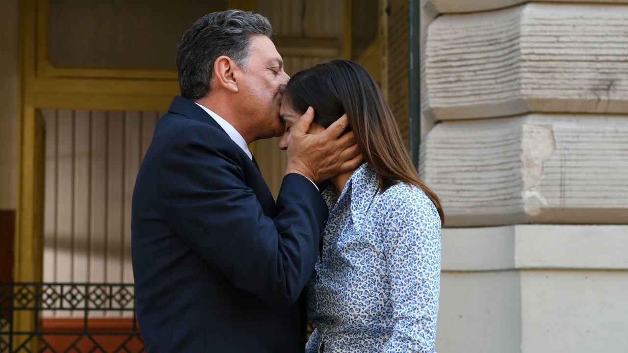 Rocco Chinnici: May Your Kiss Lie Lightly On My Head Background