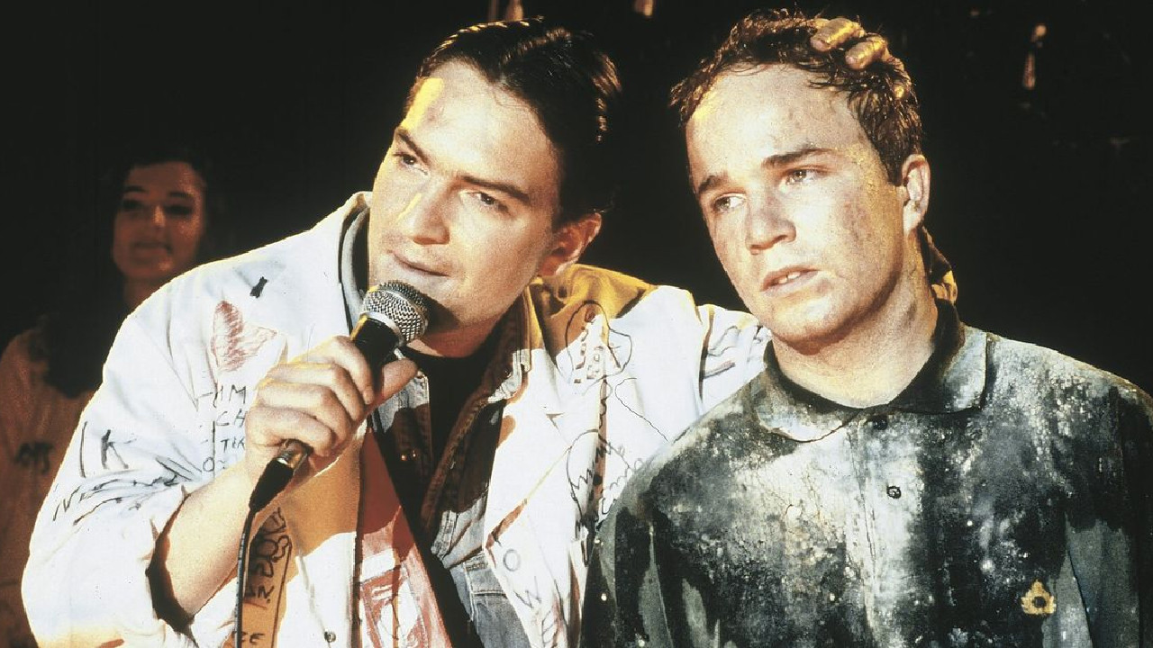 Ad Fundum Background