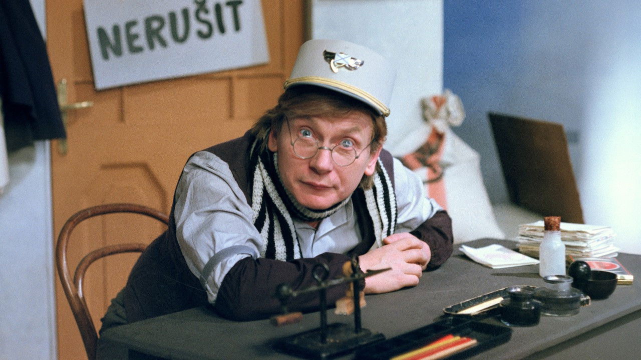 Pošťácká pohádka Background