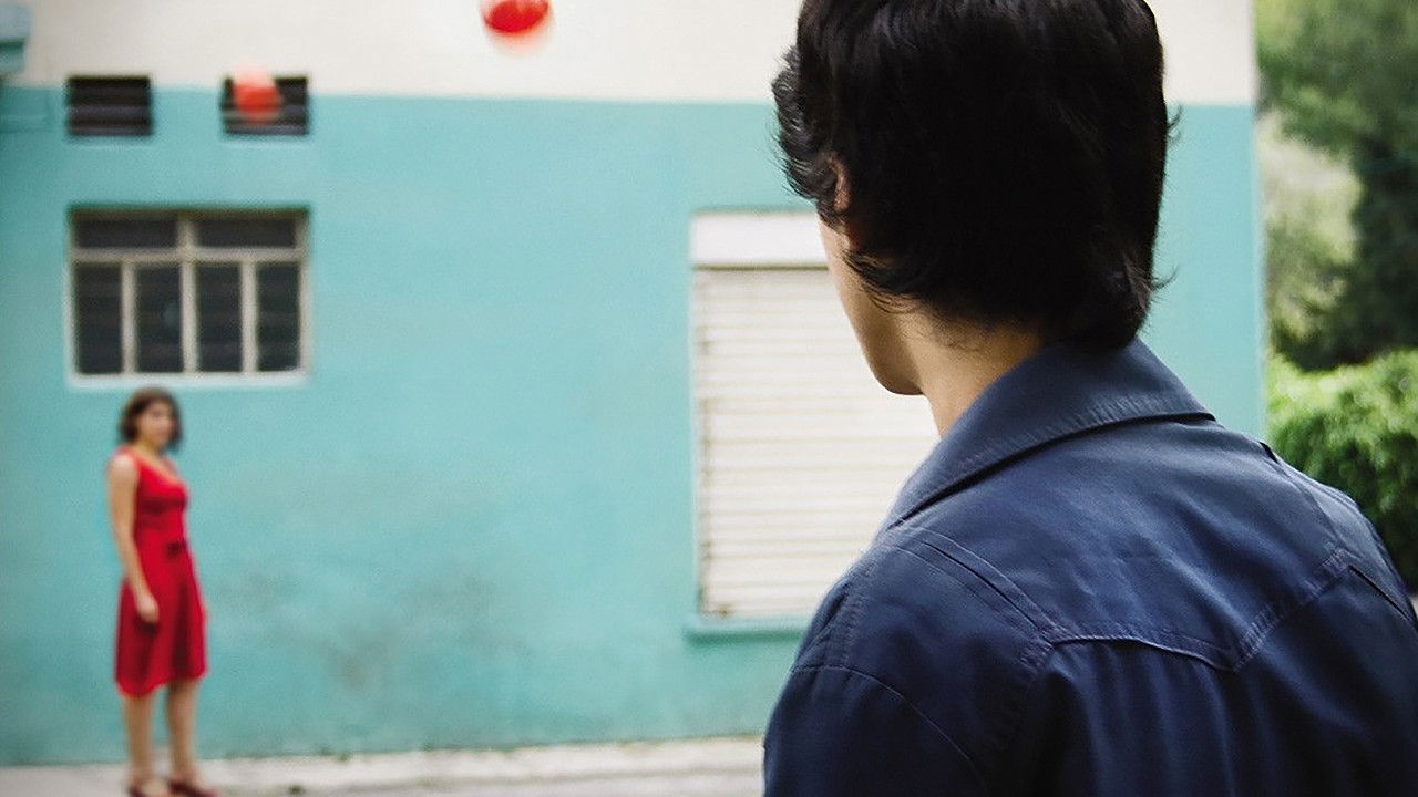 El último canto del pájaro cú Background