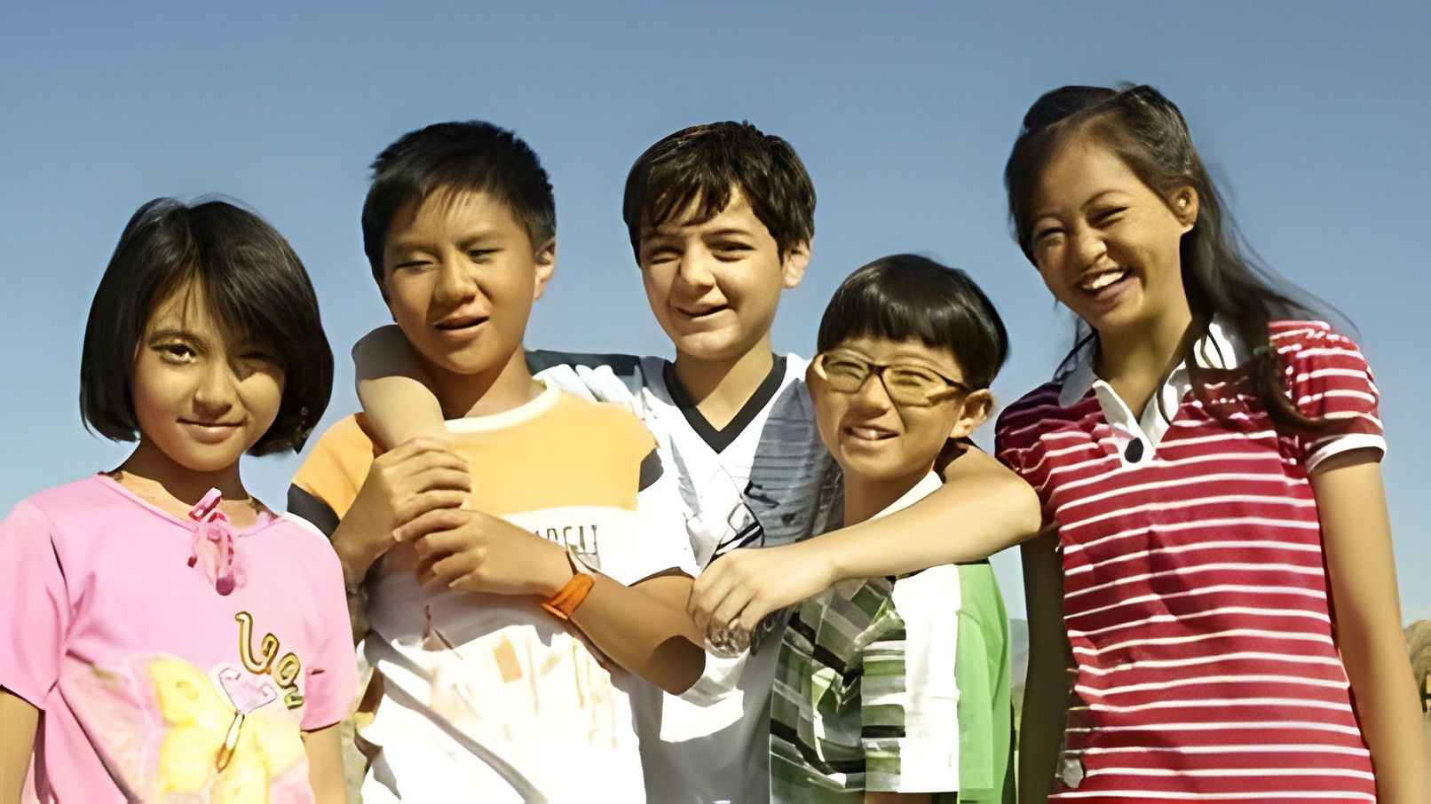 蛋神奇踪 Background