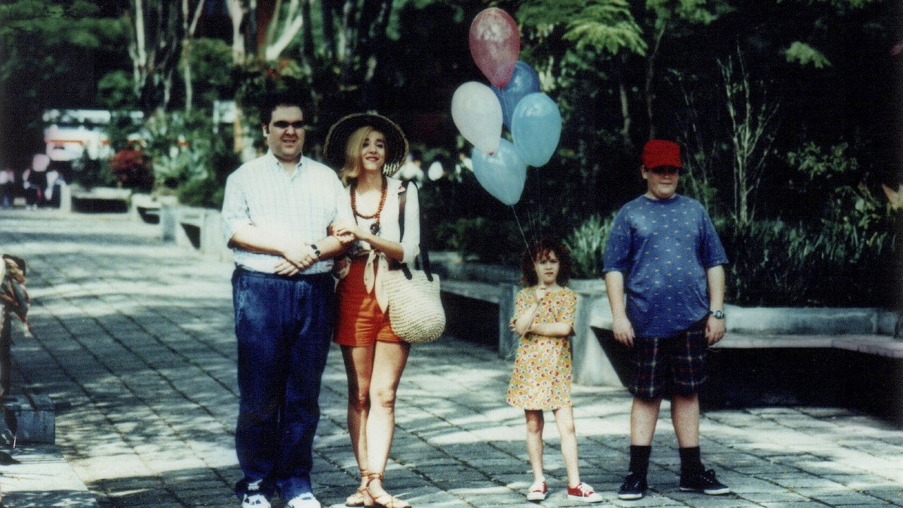 Babies Origins According to Kiki Cavalcanti Background