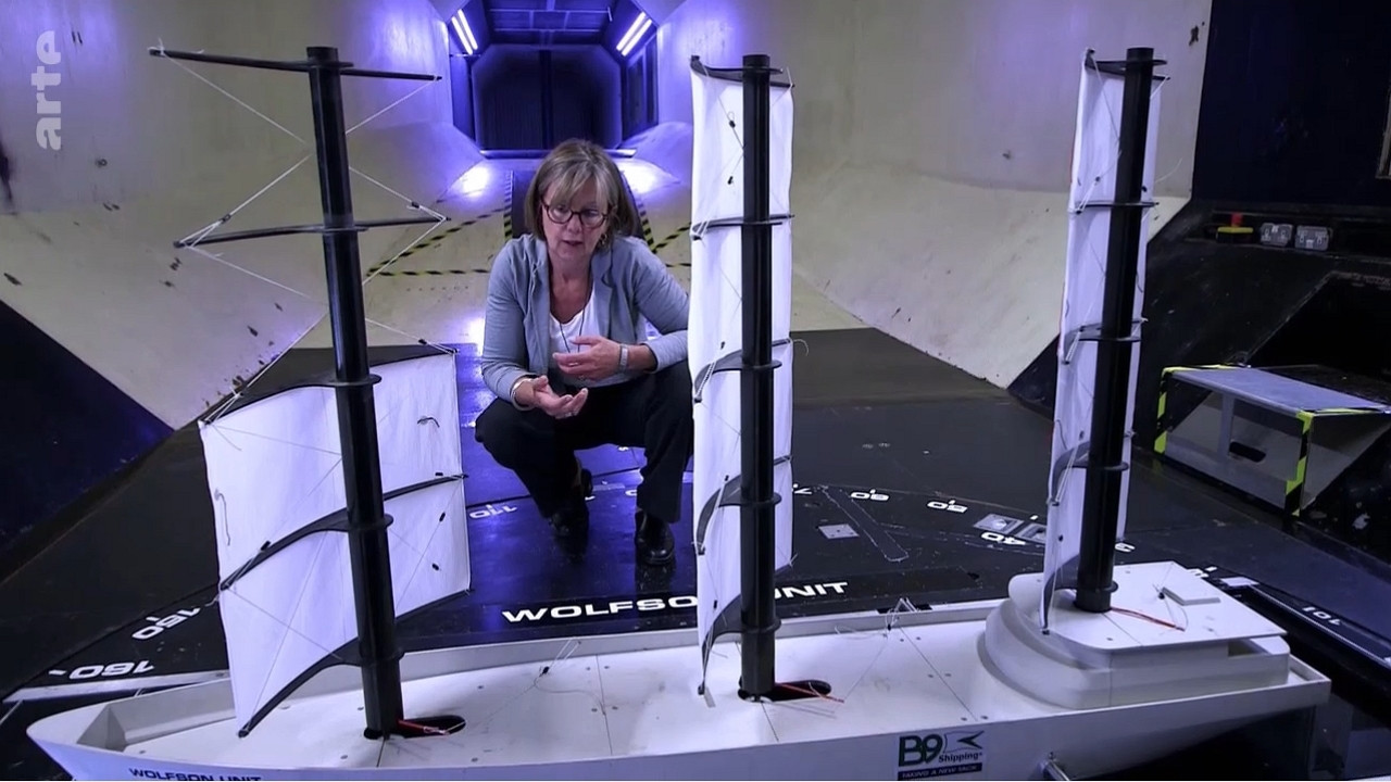 Klar zur Wende - Rückenwind für Frachtsegler Background