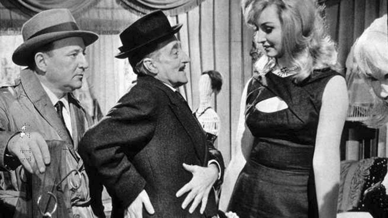 Totò vs the Four Background