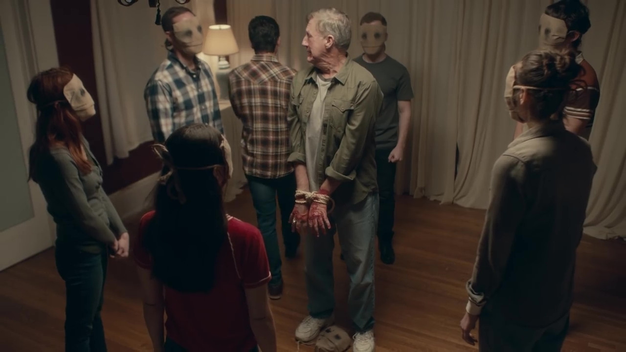 Sunny Family Cult Background