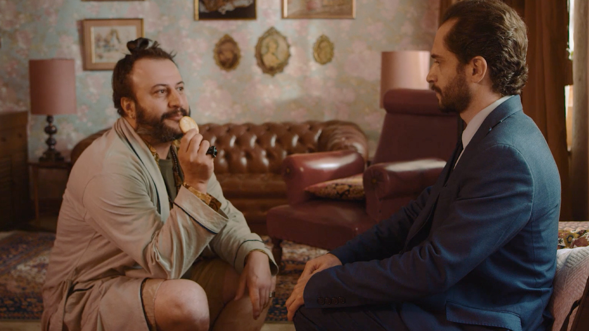 Ay Hombre Background