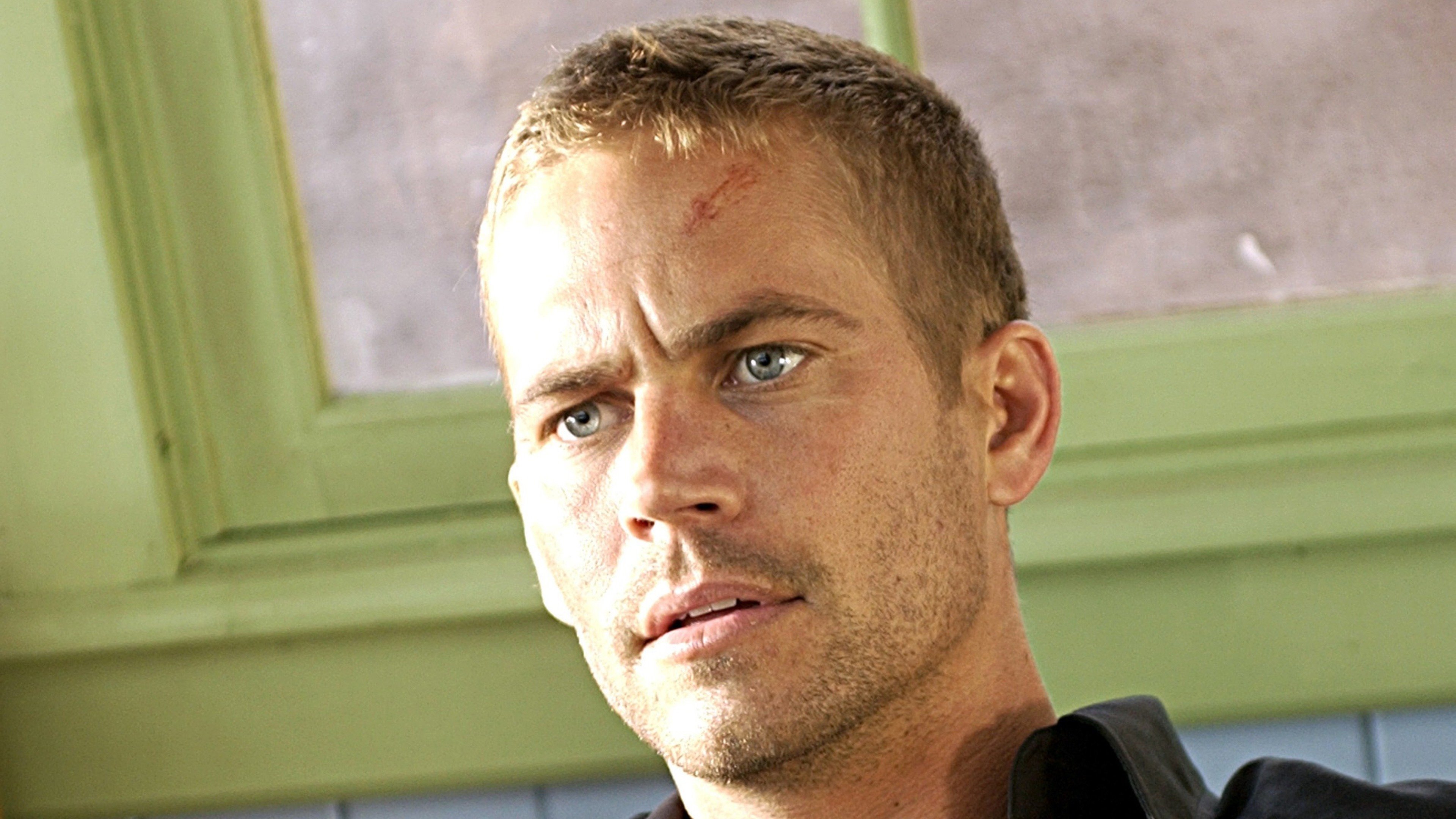 The Death and Life of Bobby Z Background