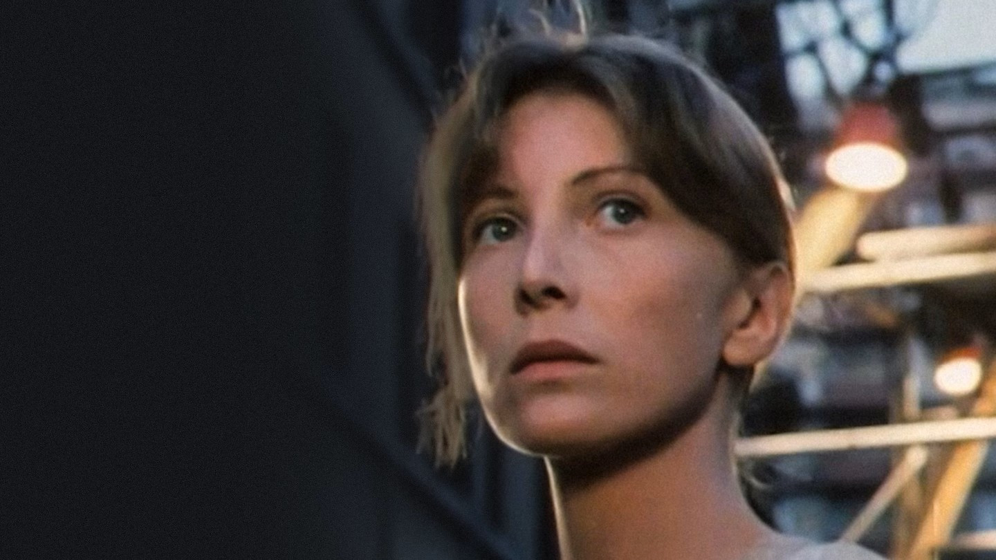 Closed Circuit Background