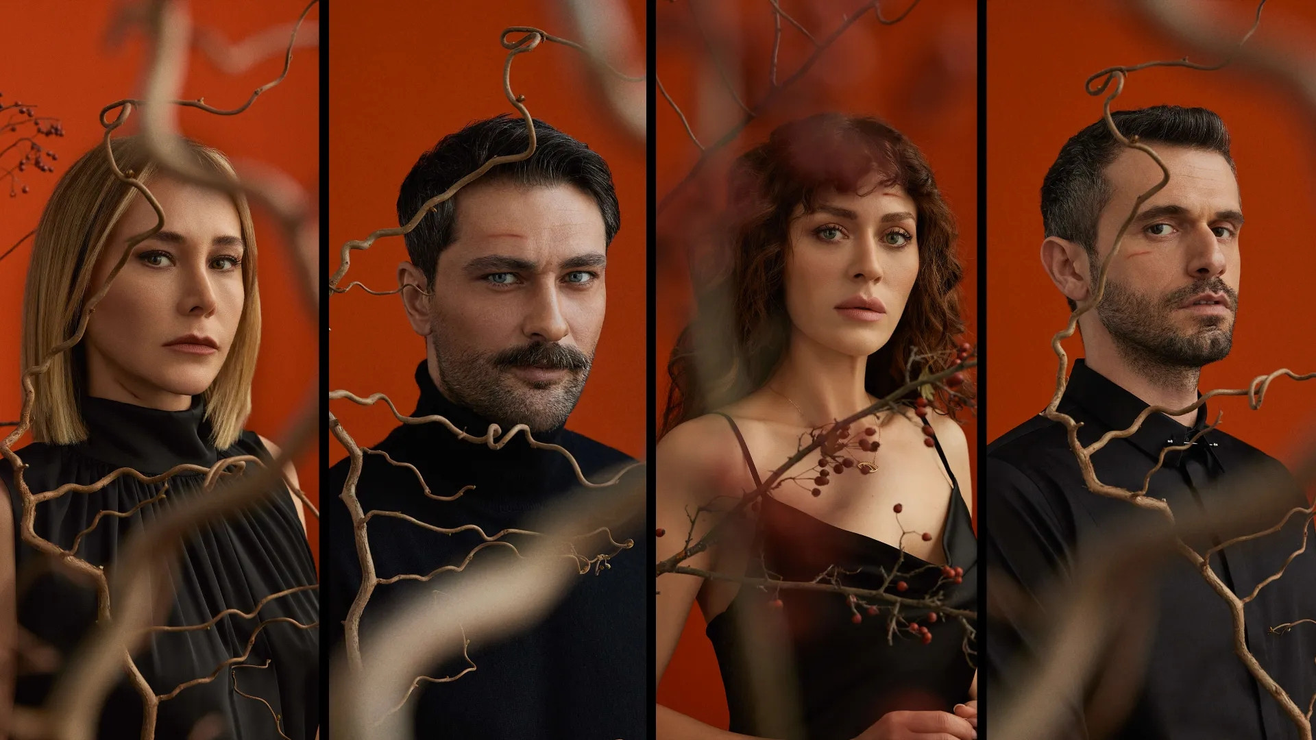 Sarmaşık Zamanı Background