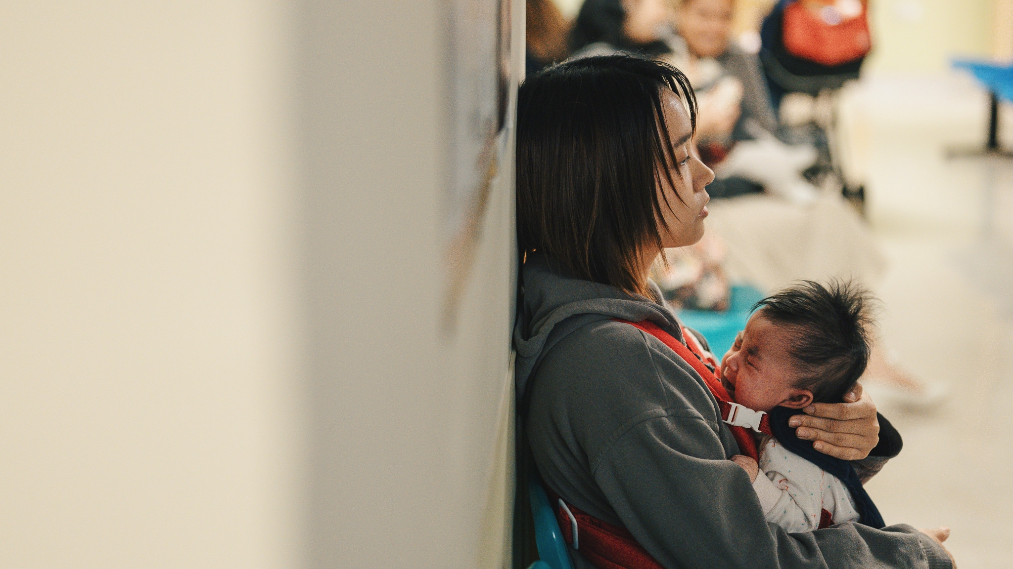 Montages of a Modern Motherhood Background