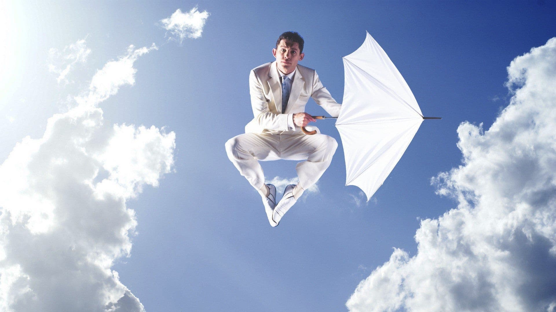 Lee Evans: XL Tour Live 2005 Background