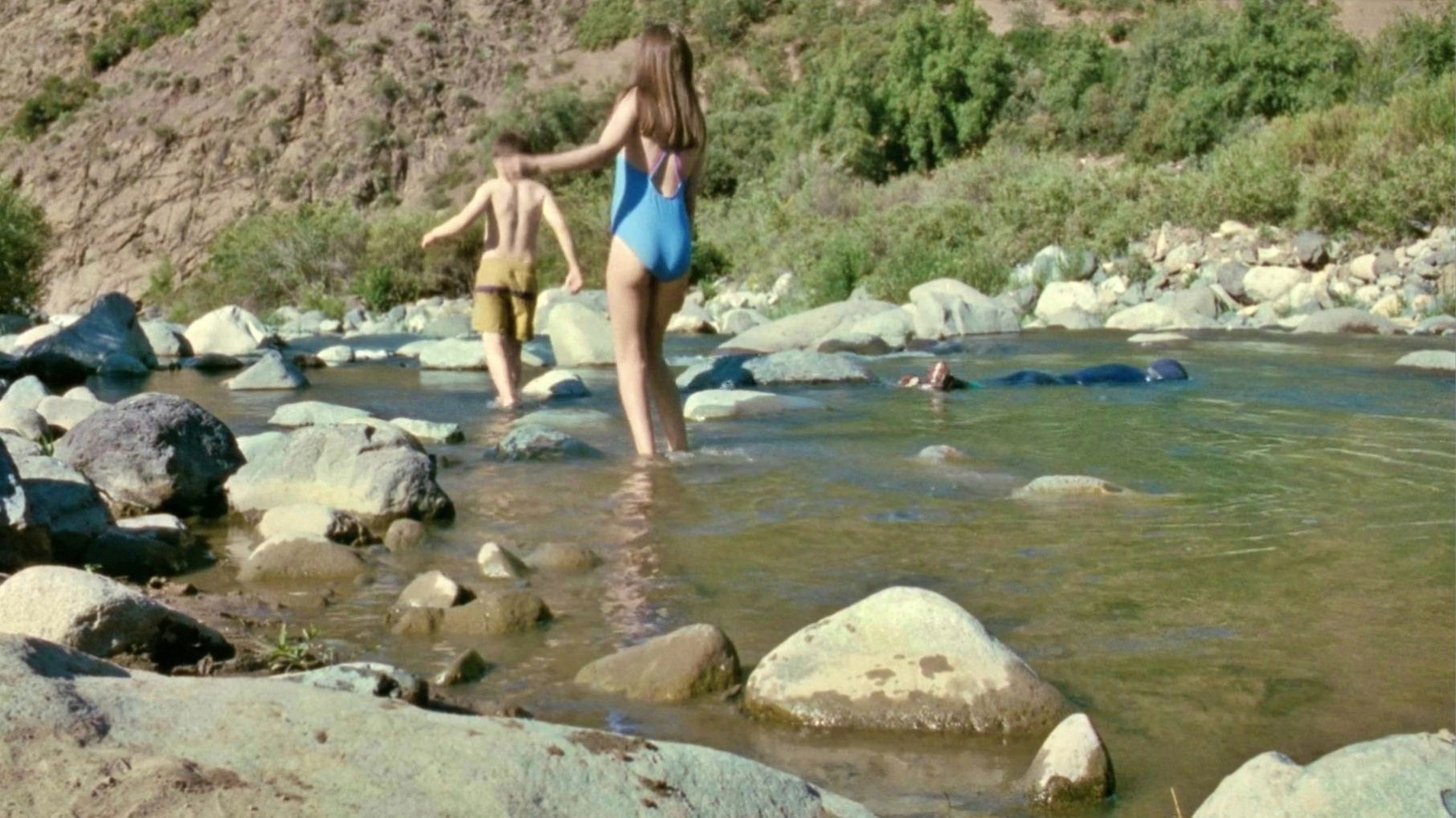 De jueves a domingo Background