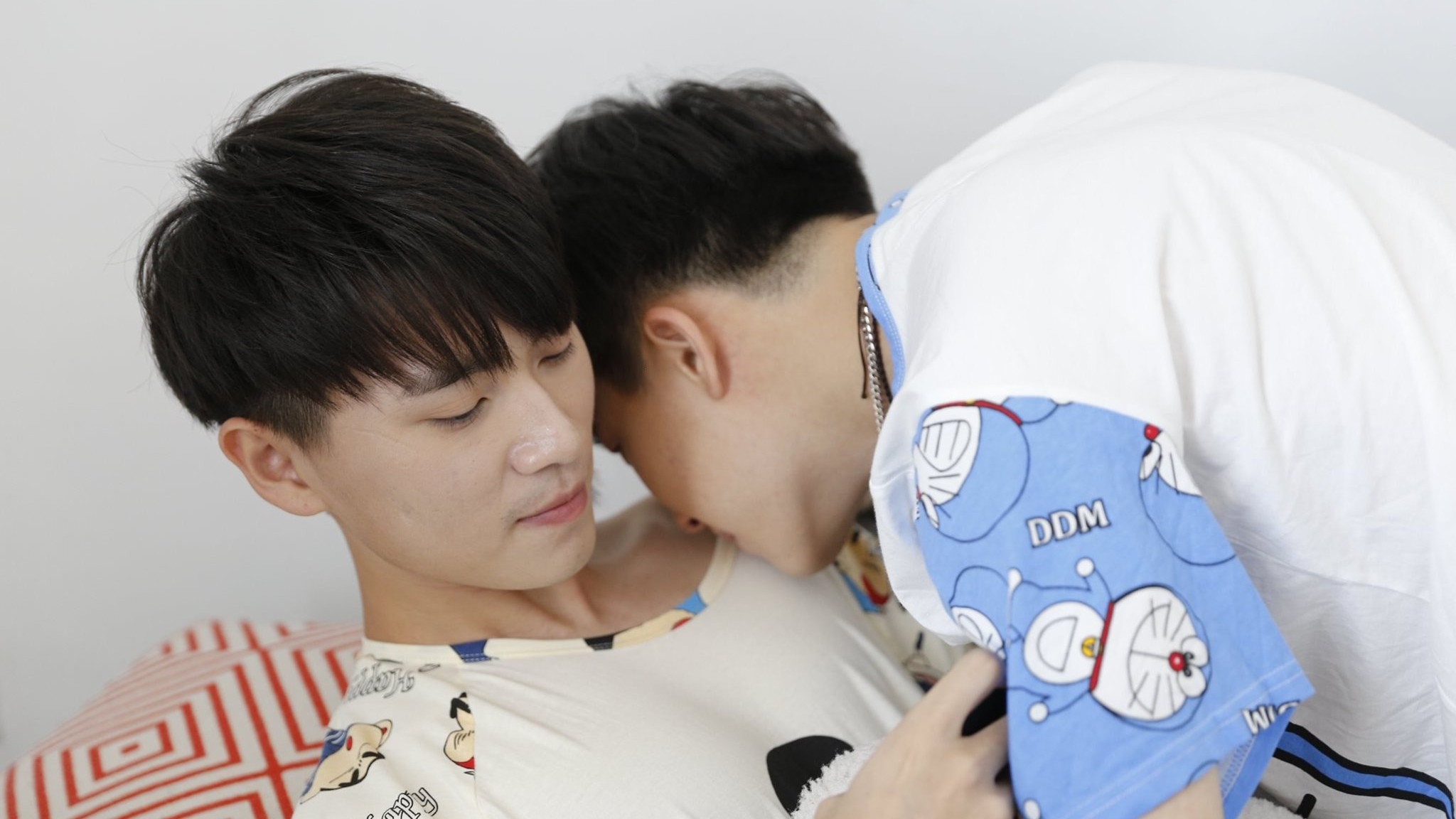 His Cat: Extra Chapter 2 Background