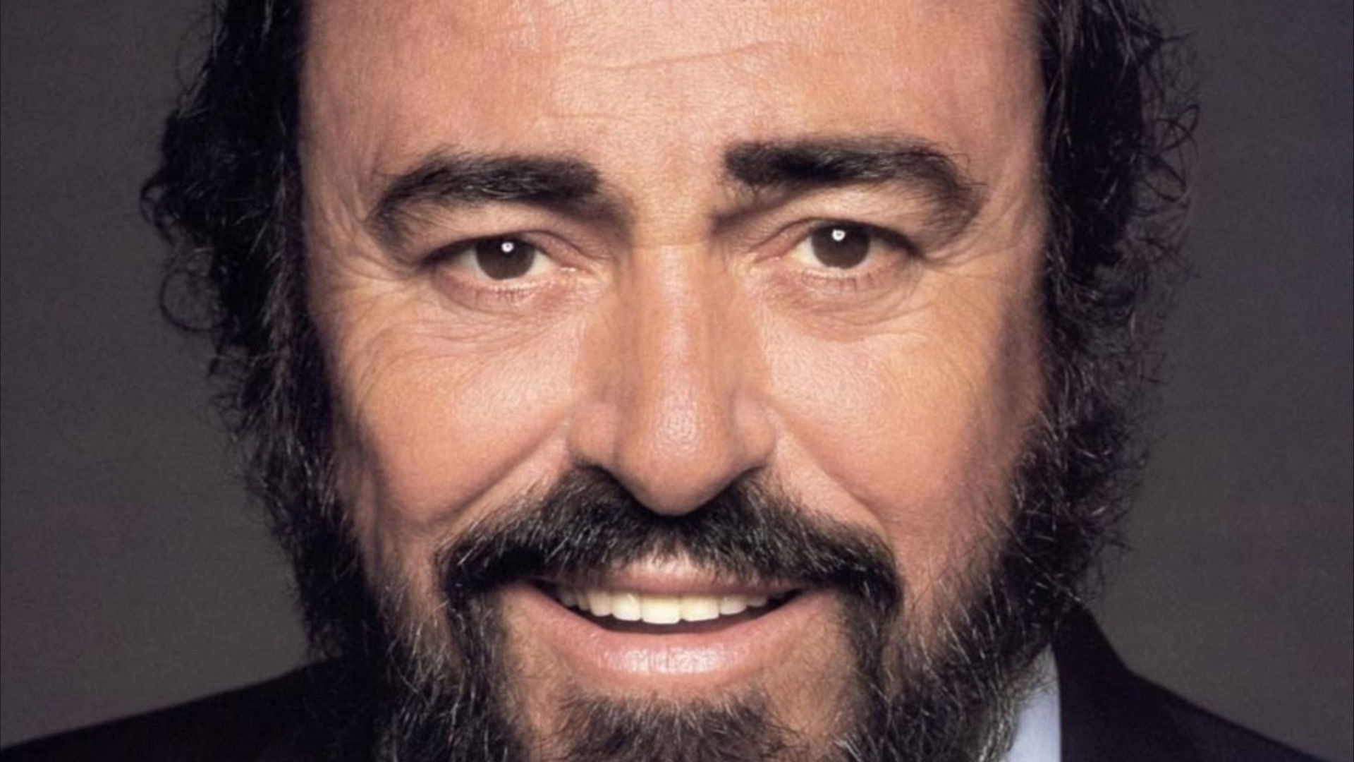 Pavarotti in Central Park Background