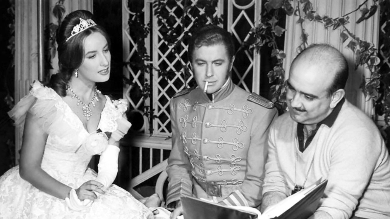 Sábado a la noche, cine Background