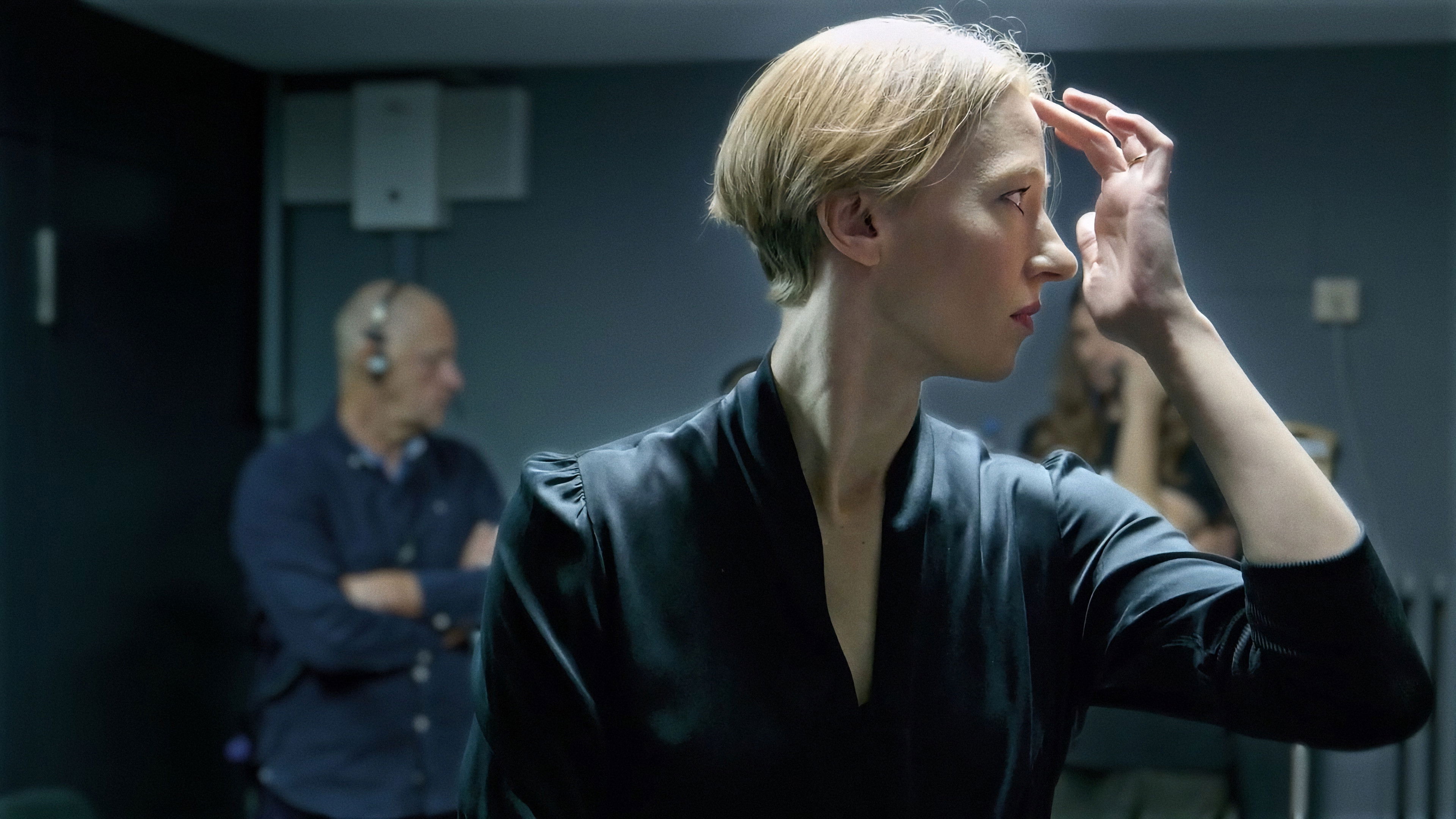 Joana Mallwitz – Momentum Background