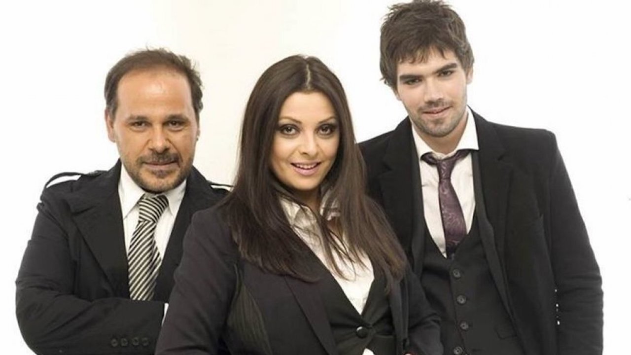 Το Κόκκινο Δωμάτιο Background