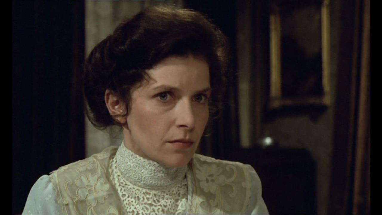 Rosa Luxemburg Background