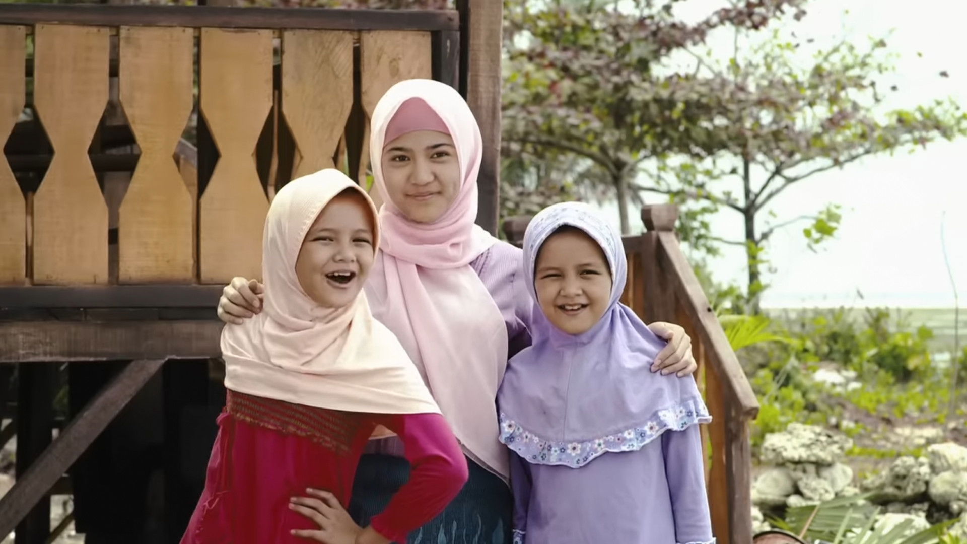 Hafalan Shalat Delisa Background