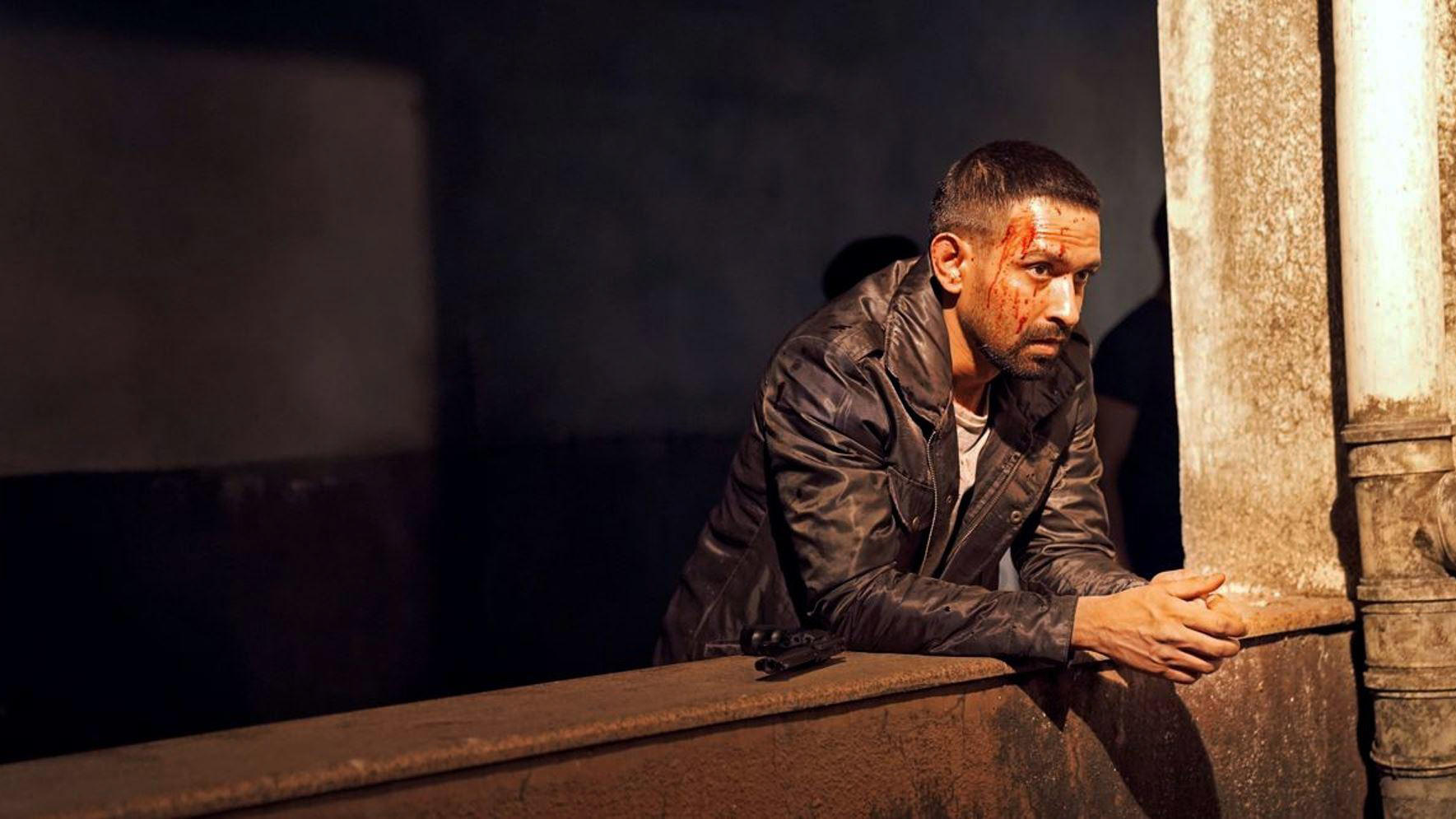 Love Hostel Background