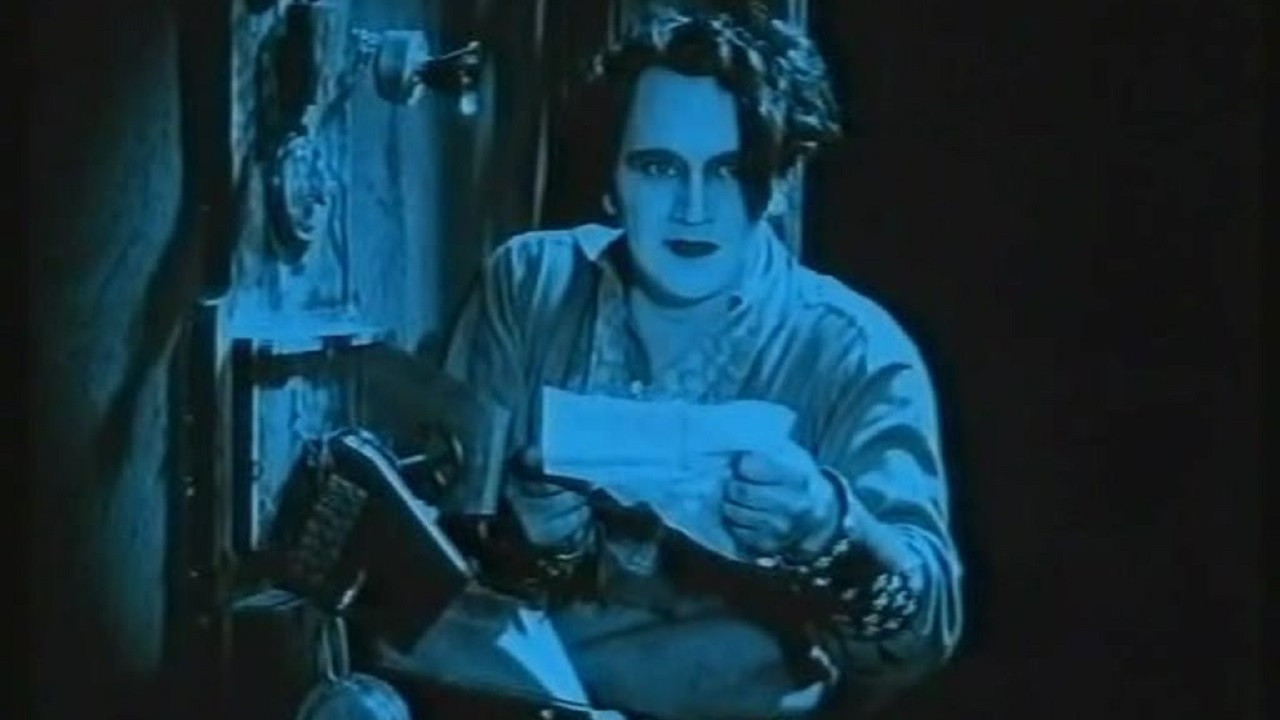 What's Going on in Beely Circus? Background