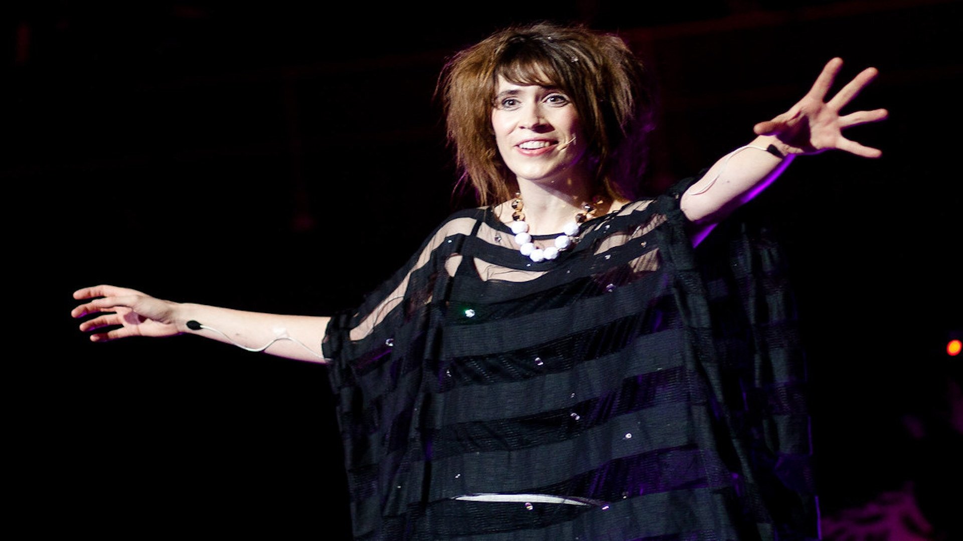 Imogen Heap: Live at Royal Albert Hall Background