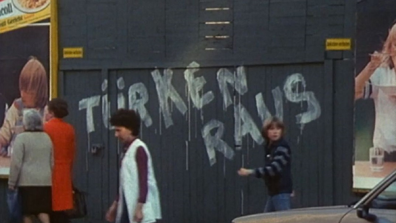 Addressee Unknown Background