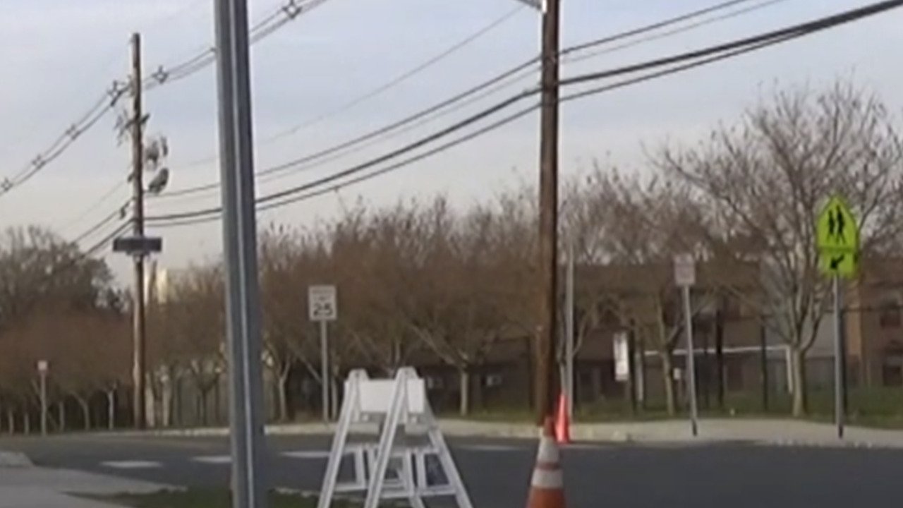 Maximum V Background