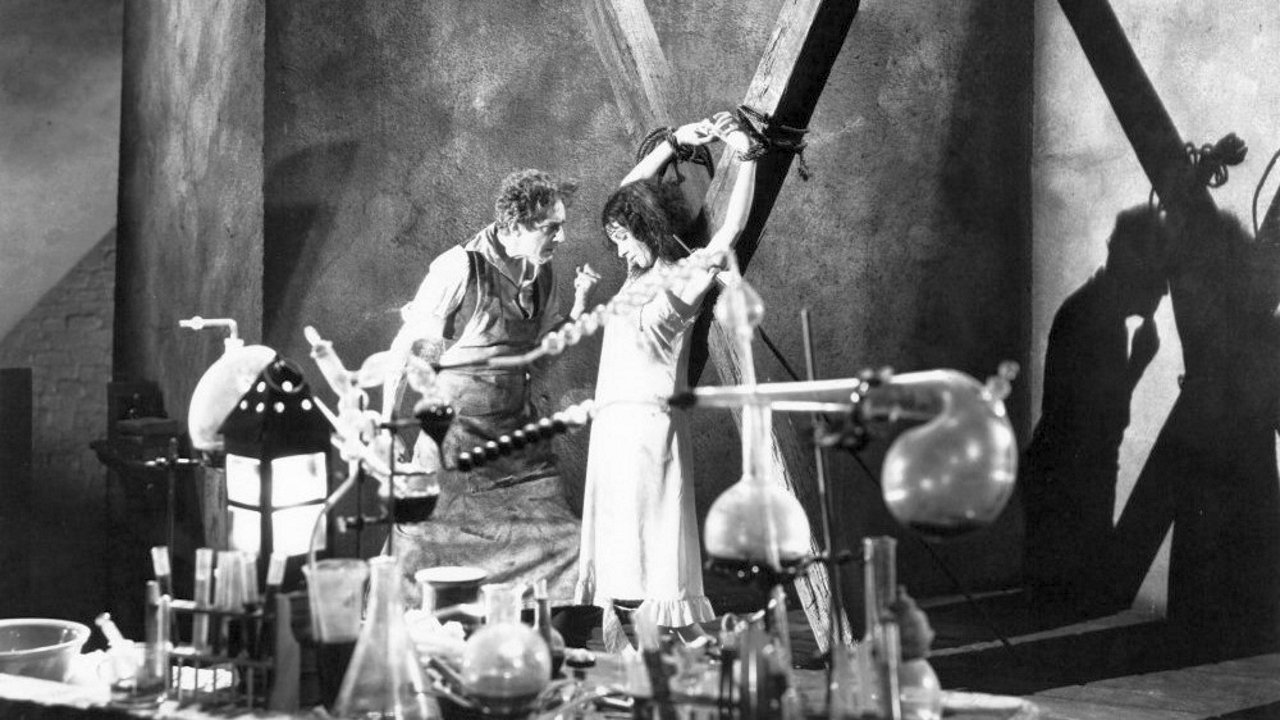 Murders in the Rue Morgue Background