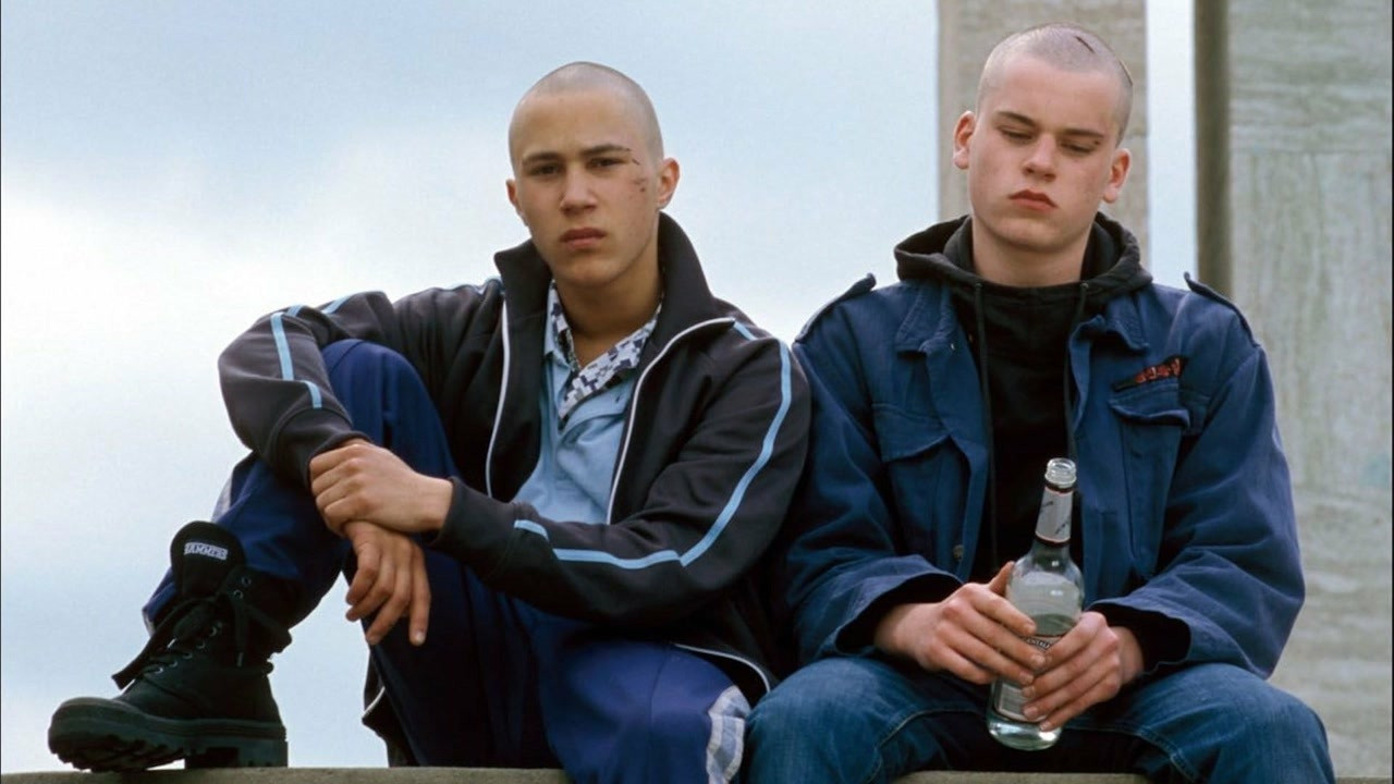 Combat 16 Background