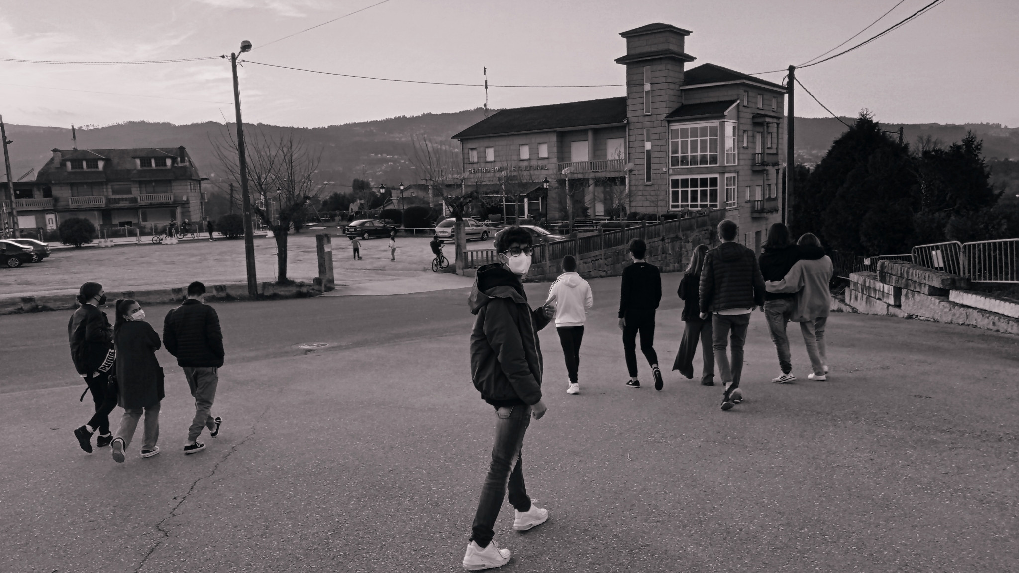 Los Suelos Background