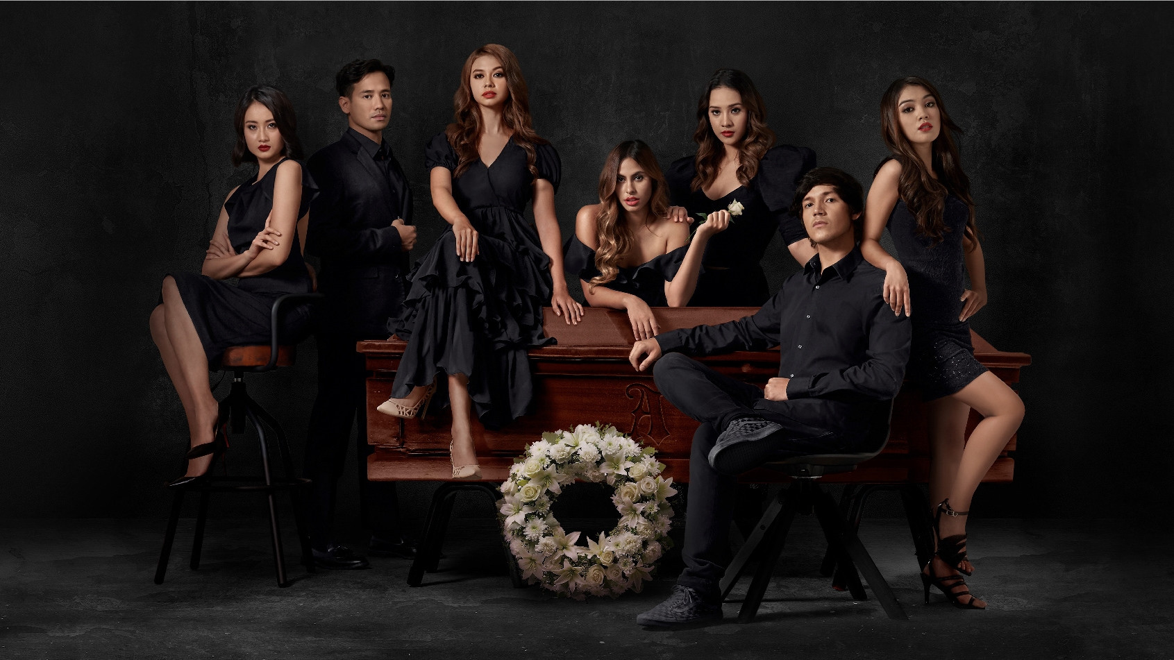 Pretty Little Liars Background