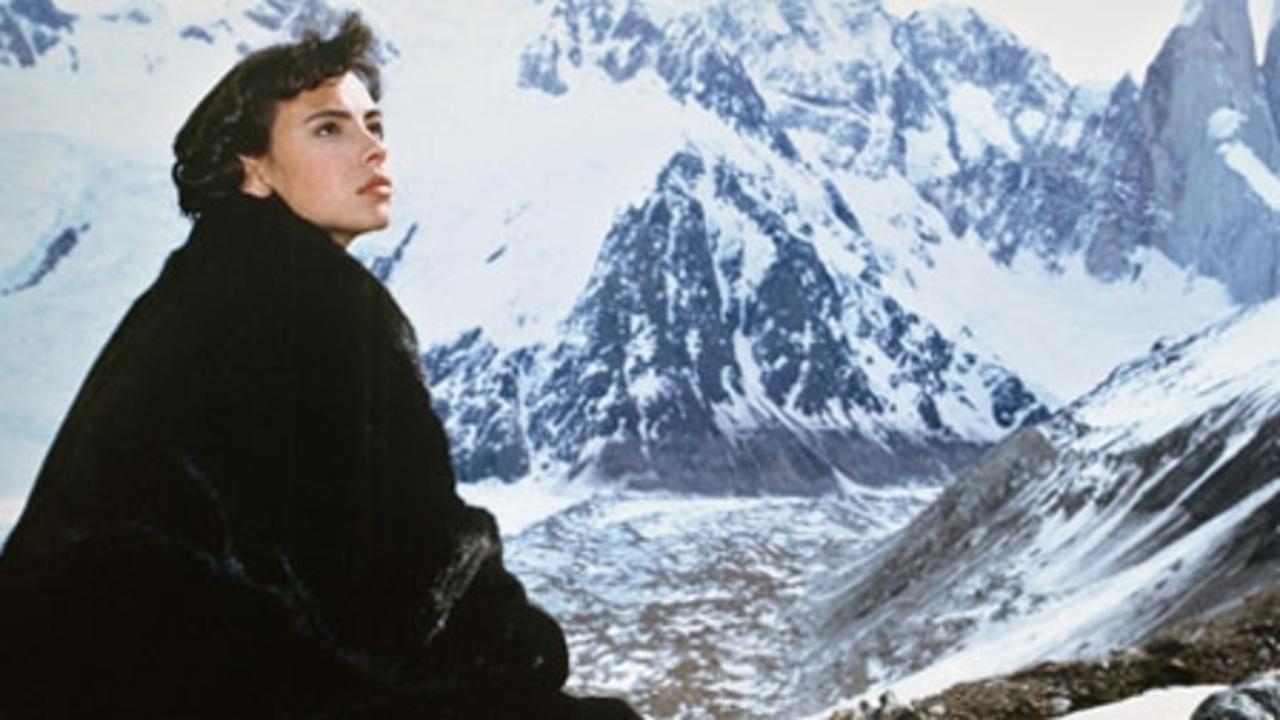 Scream of Stone Background