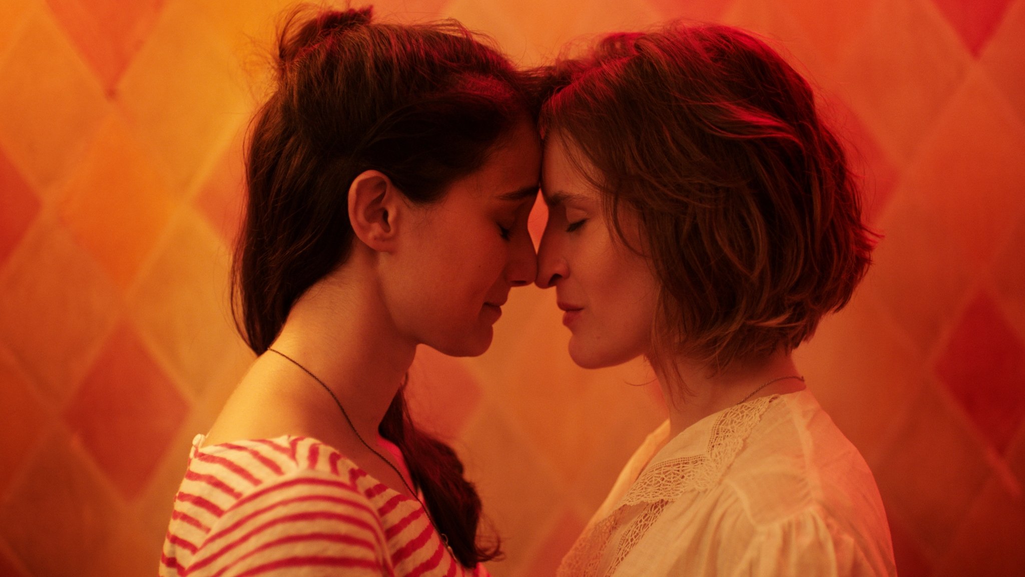 Mom + Mom Background