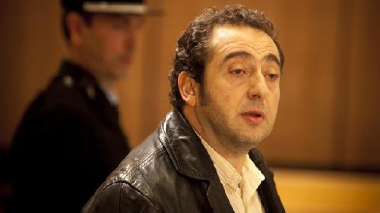 L'Innocent Background