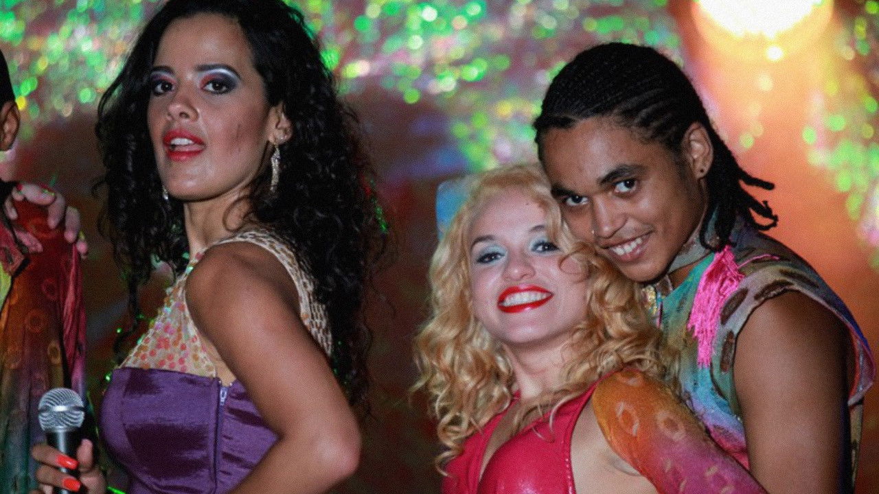 Love, Plastic and Noise Background