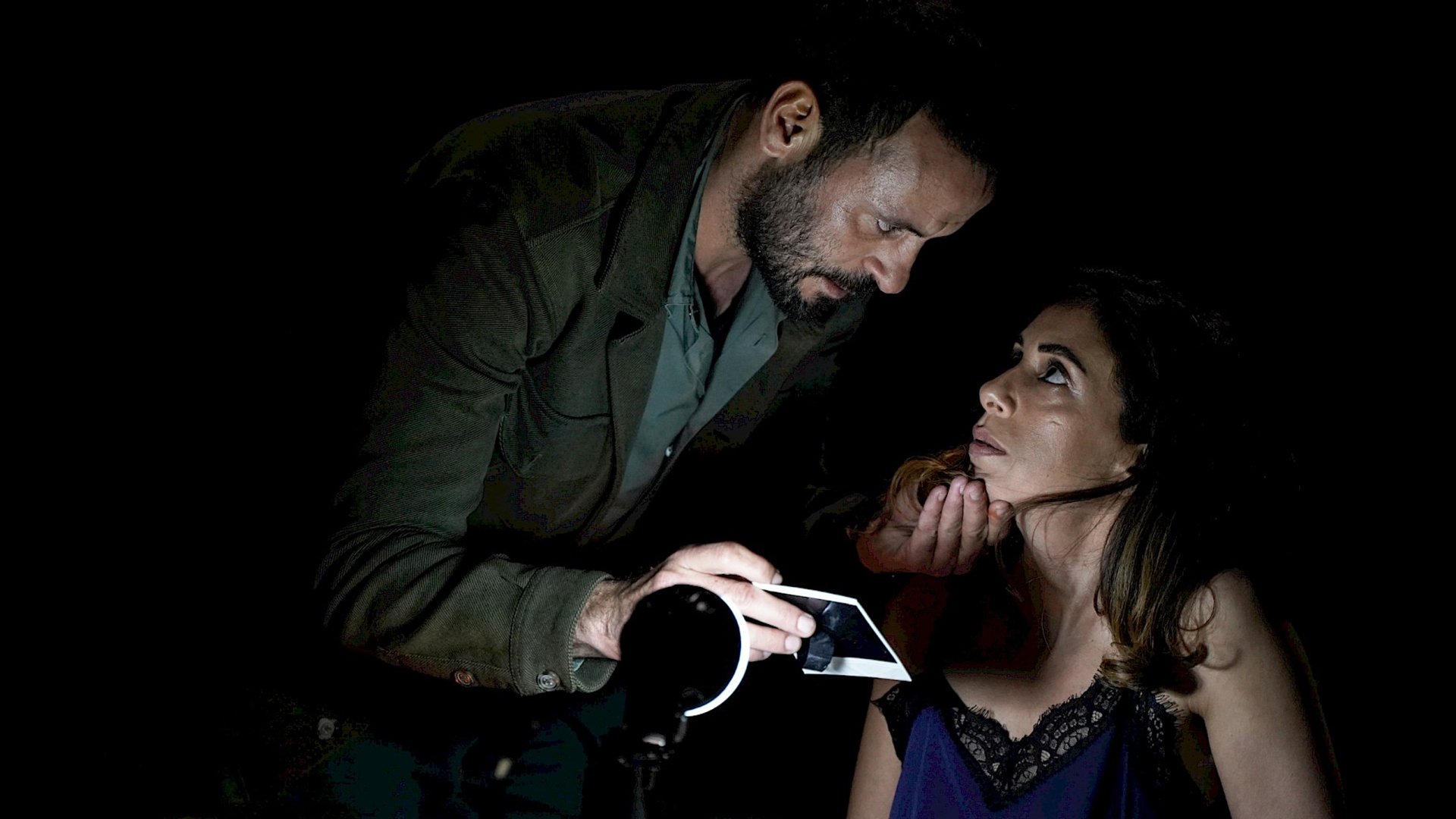 Huda's Salon Background