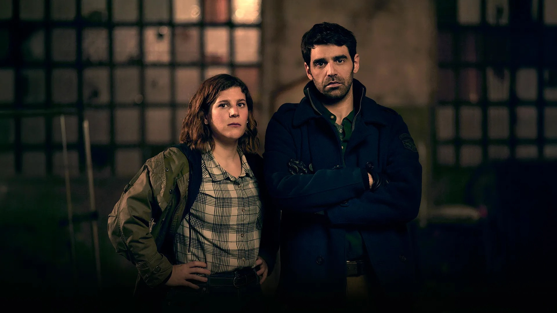 El mal invisible Background