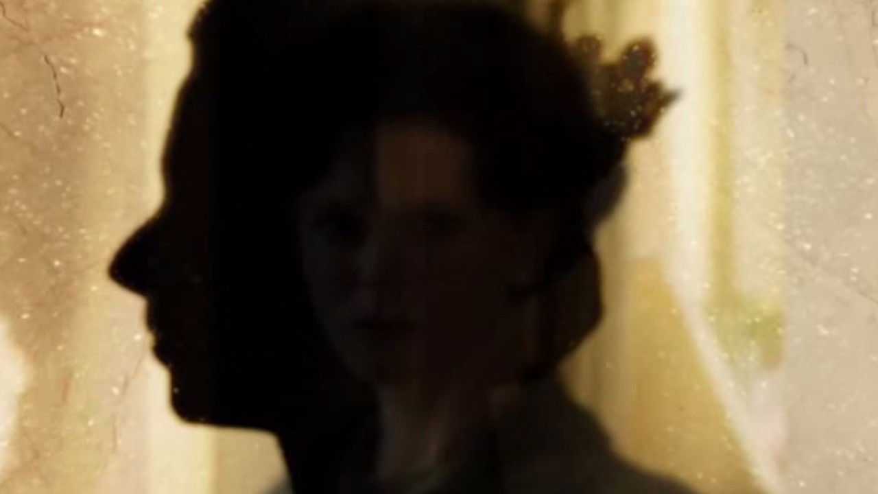 The Queen Background