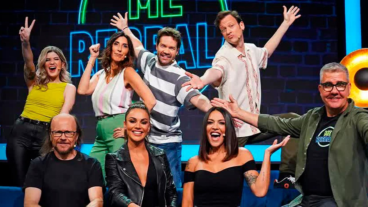 Me resbala Background