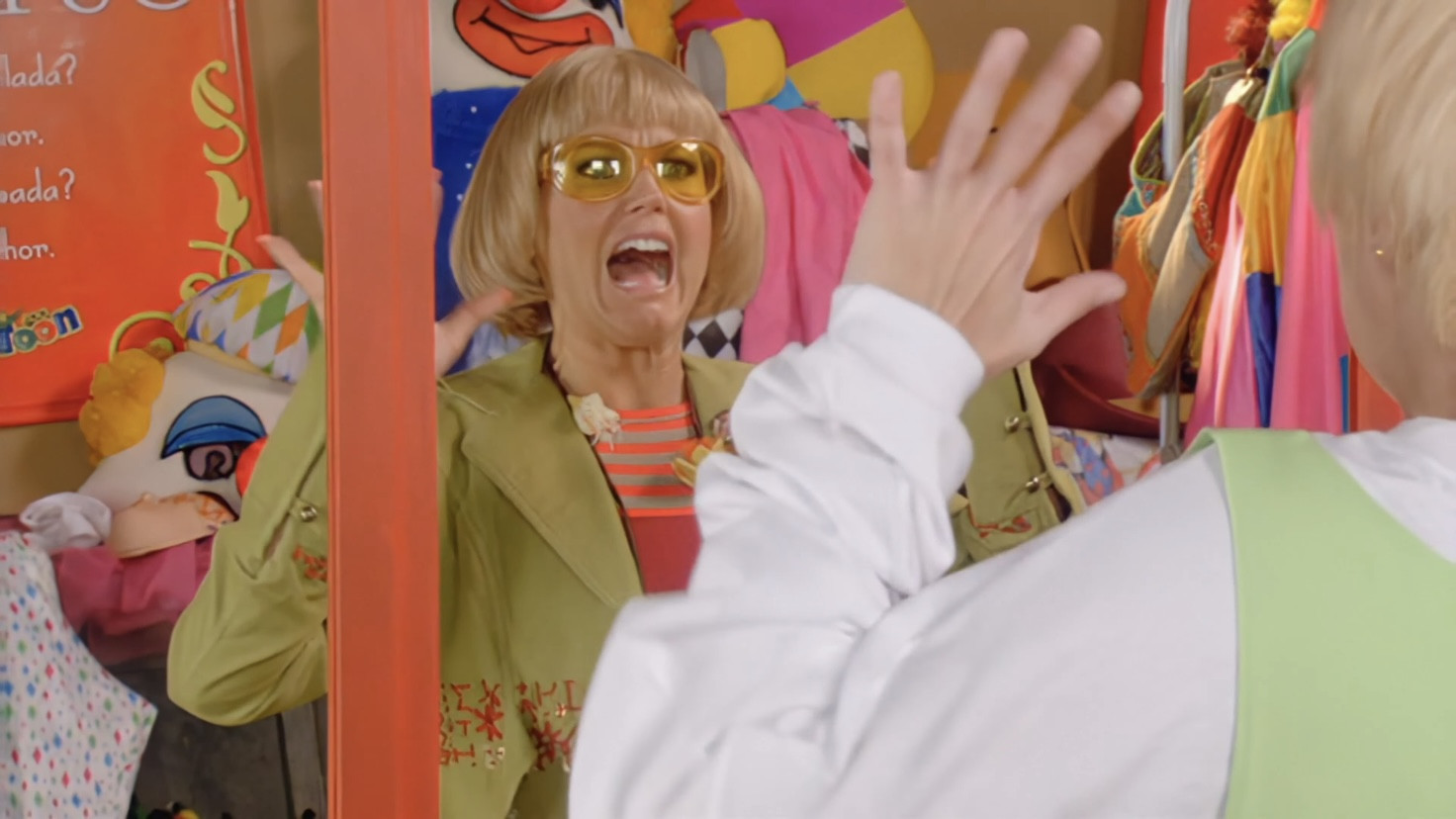 Xuxa Twins Background