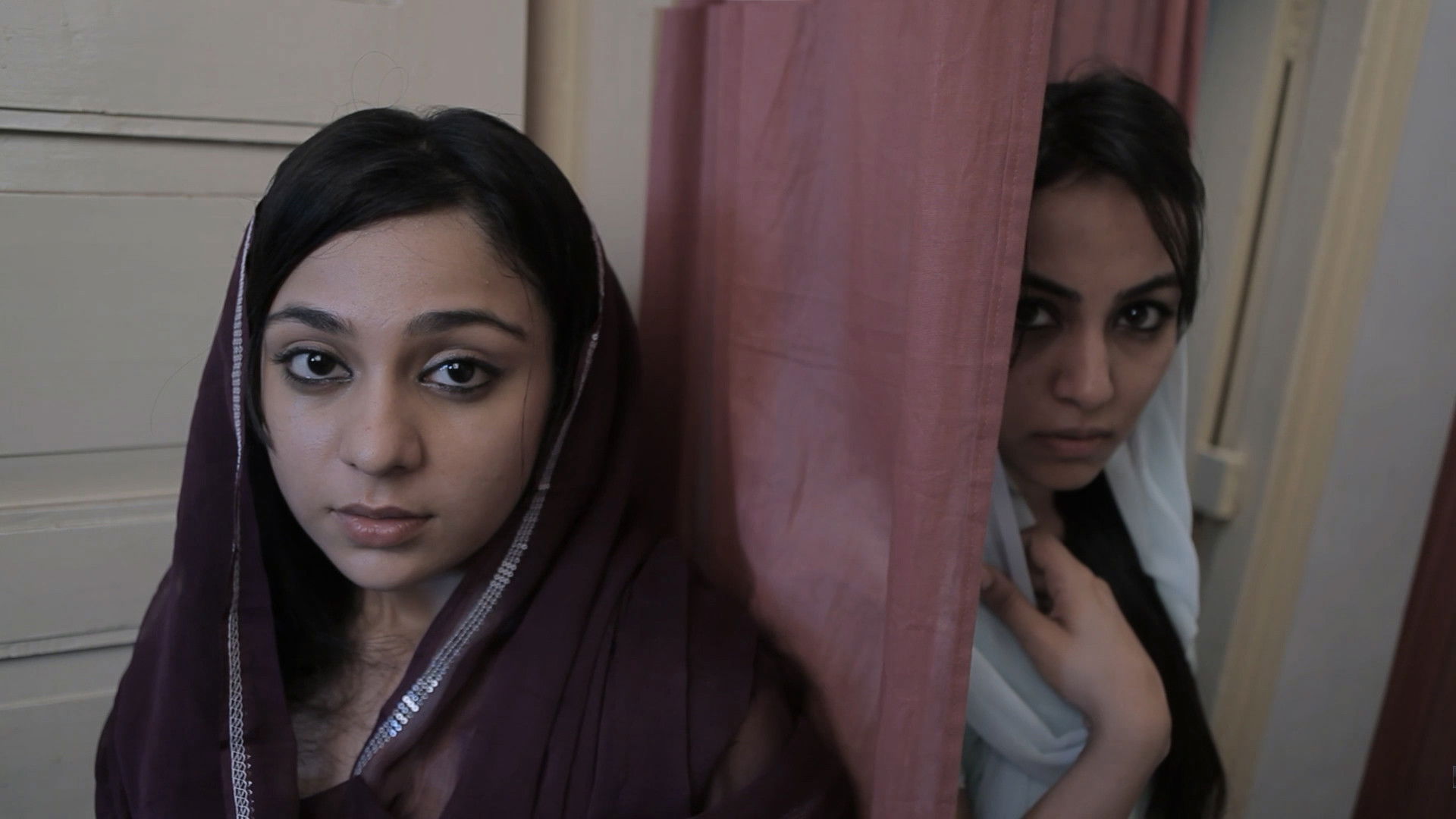 Black Bud Background