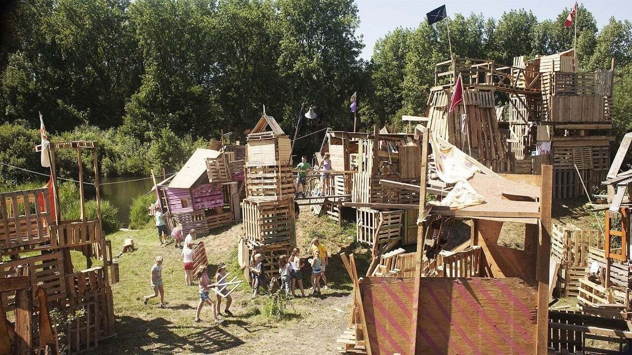 Scrapwood War Background