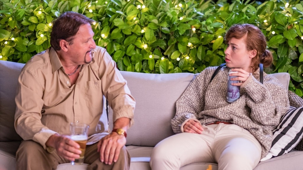 200 First Dates Background