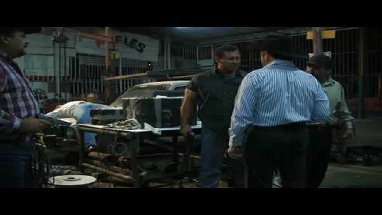 El Aguila Blanca Background