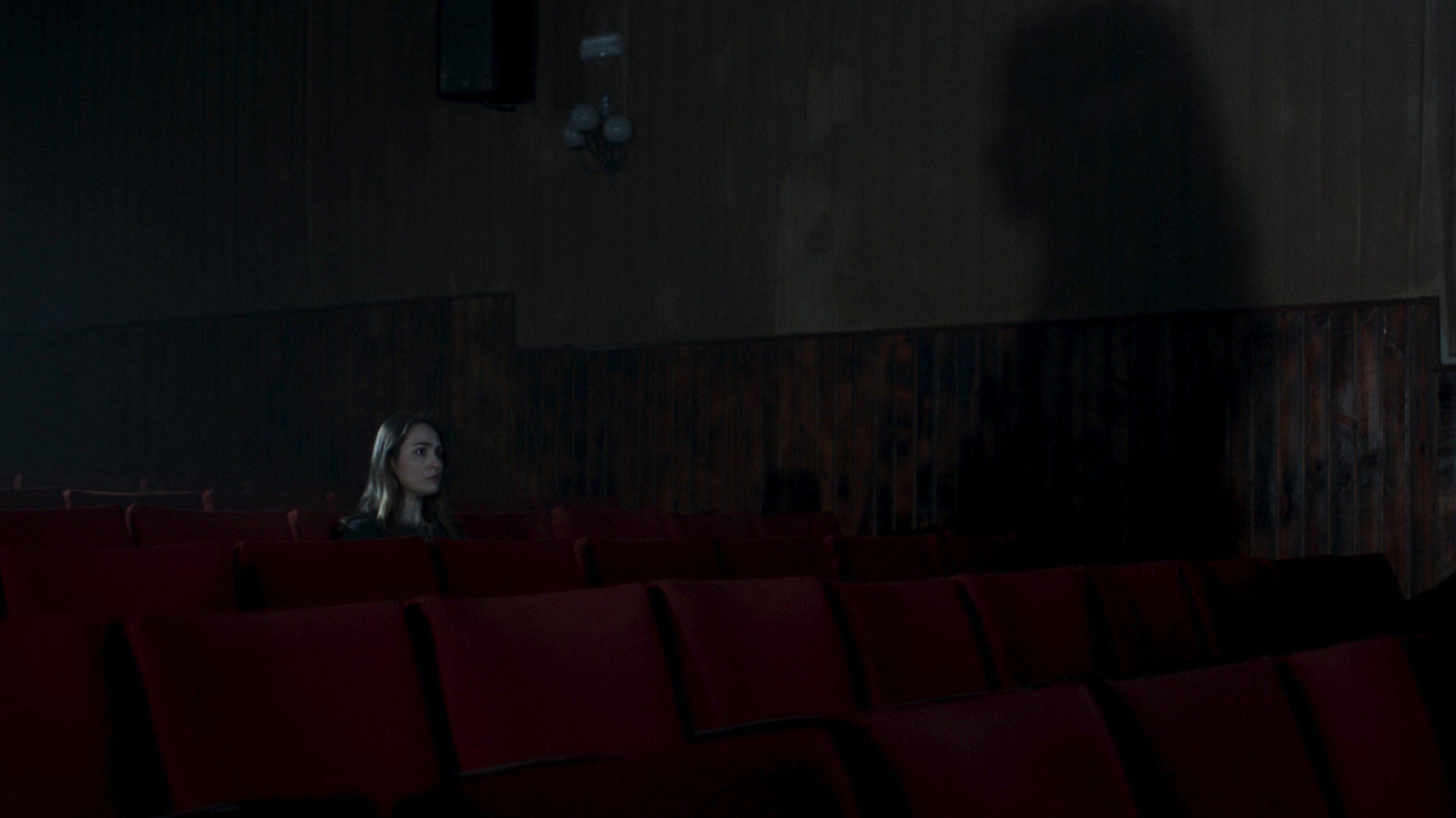 El silencio de la luna Background