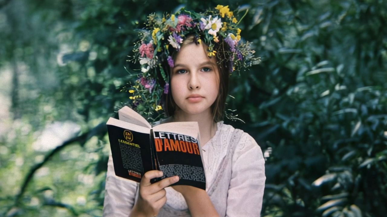 One Hundred Days After Childhood Background