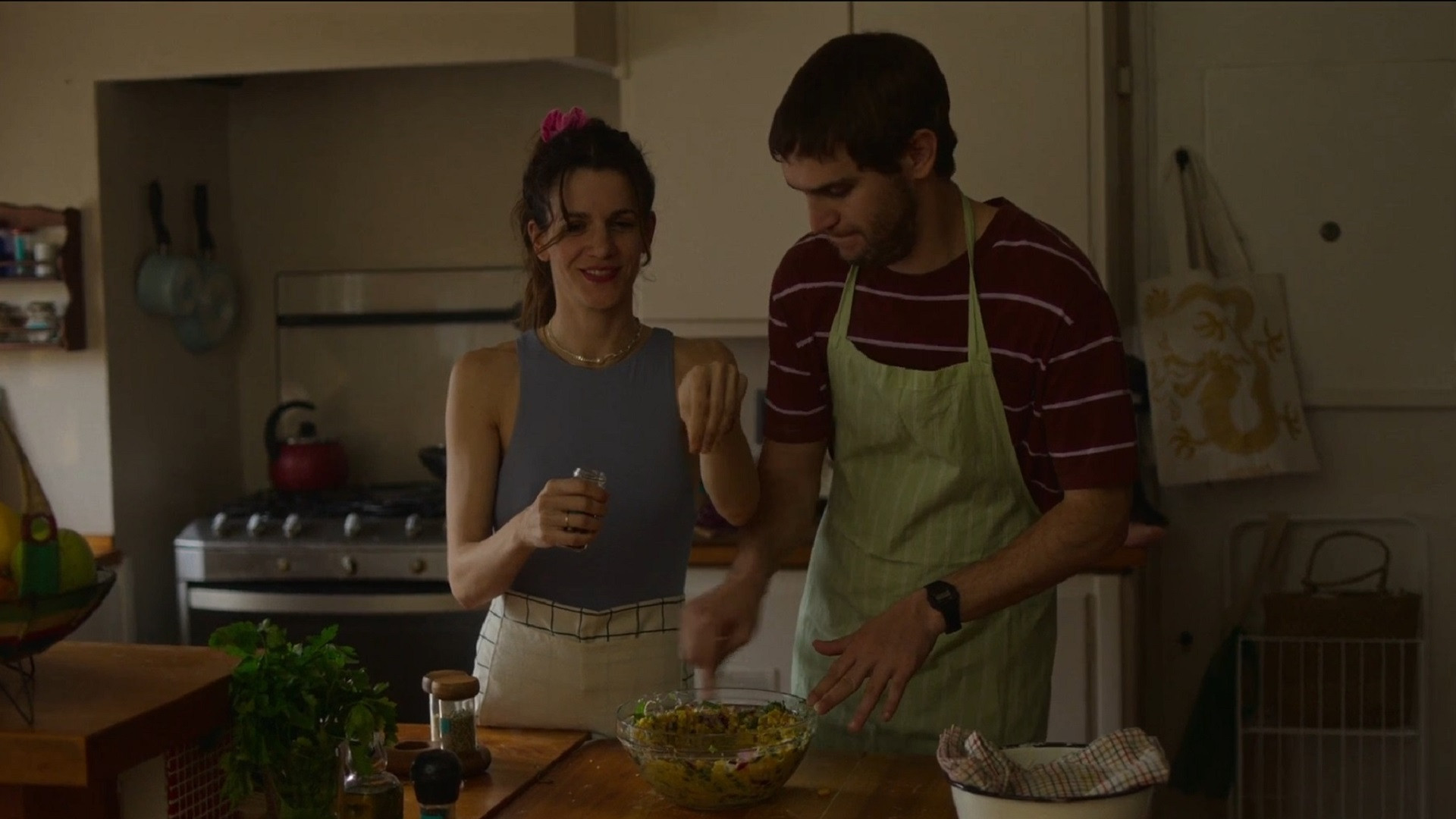 Amor sin sentido Background