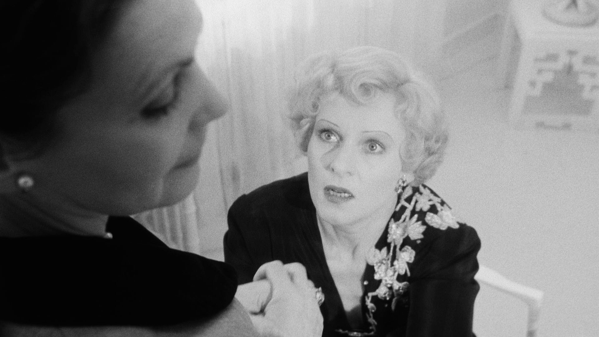 Veronika Voss Background