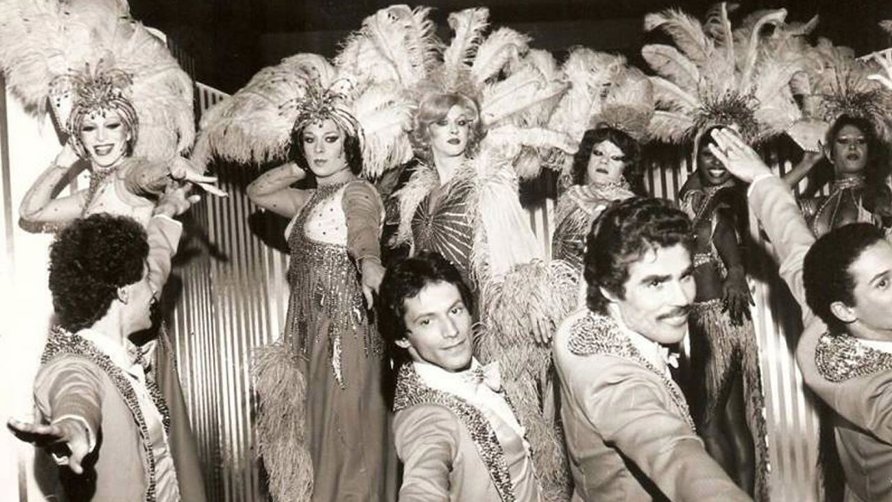 São Paulo in Hi-Fi Background